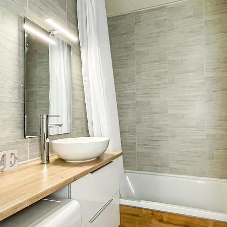 Apartment Homey Everyday - New / Free Parking
